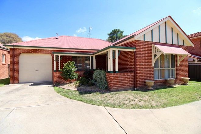 Picture of 4/67 Rocket Street, BATHURST NSW 2795