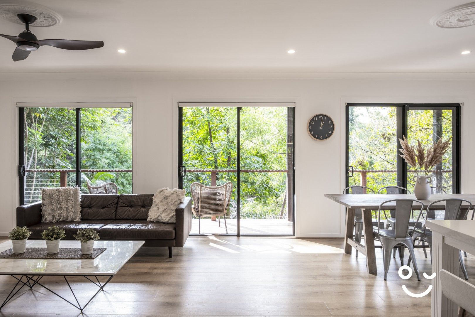 5 bedrooms House in 10 Alvan Parade MOUNT PLEASANT NSW, 2519