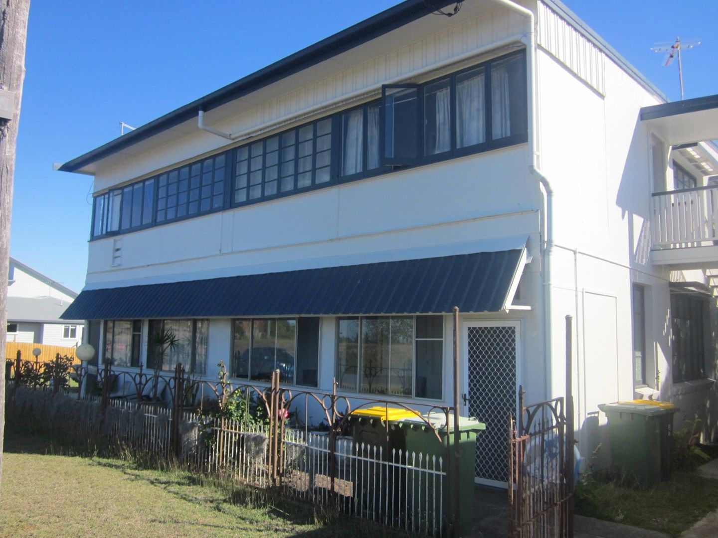 1 bedrooms Apartment / Unit / Flat in 6/34 Bright Street EMU PARK QLD, 4710