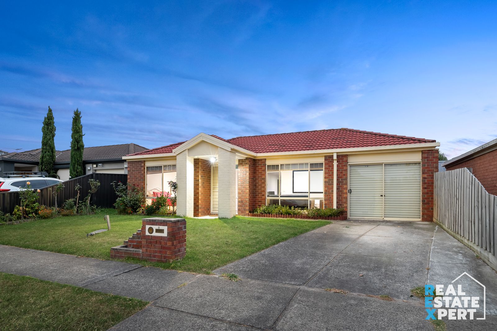 11 Chatswood Drive, Narre Warren South VIC 3805, Image 1