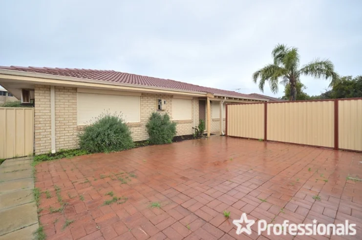 2/86 Centre Street, Queens Park WA 6107