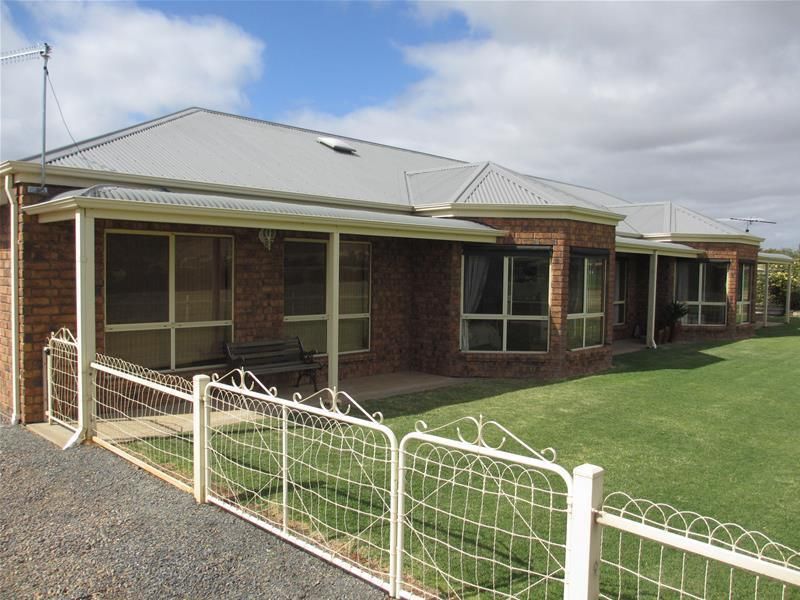 1078 Three Chain Road (off Bundilla Road), Cambrai SA 5353, Image 0