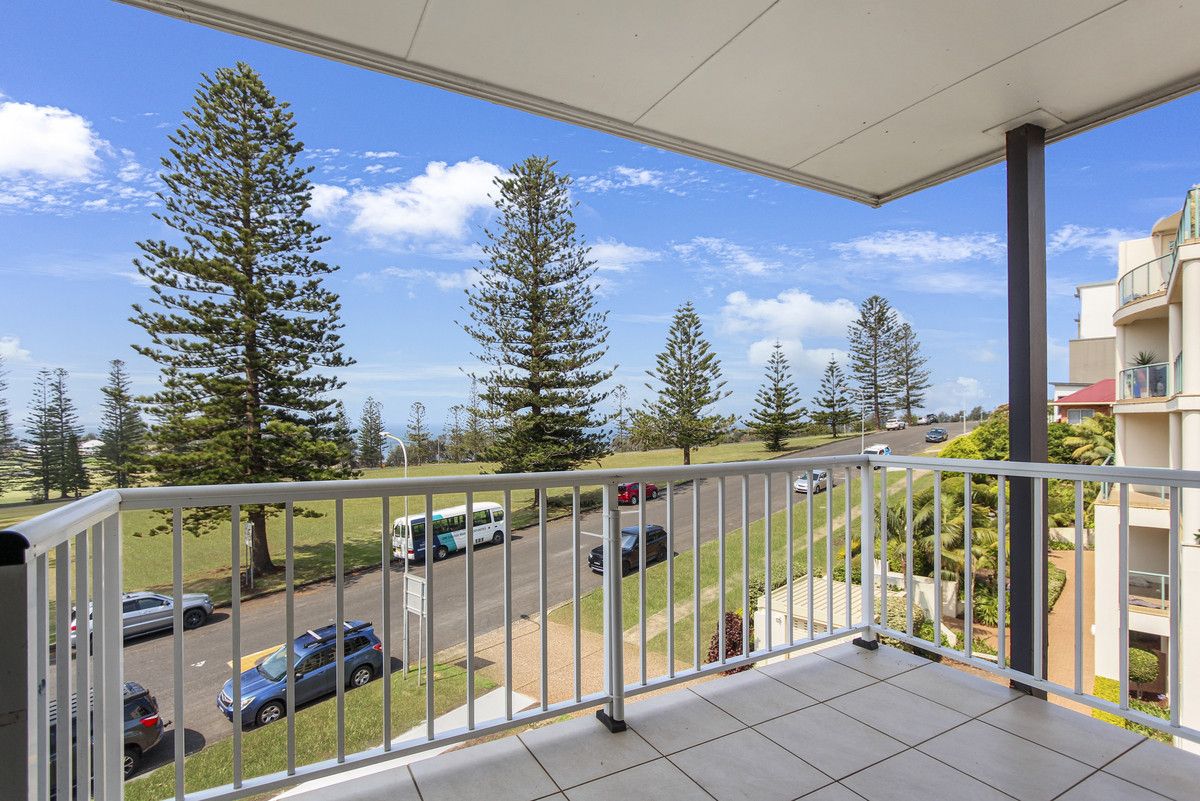 2 bedrooms Apartment / Unit / Flat in Unit 5/22 Burrawan Street PORT MACQUARIE NSW, 2444