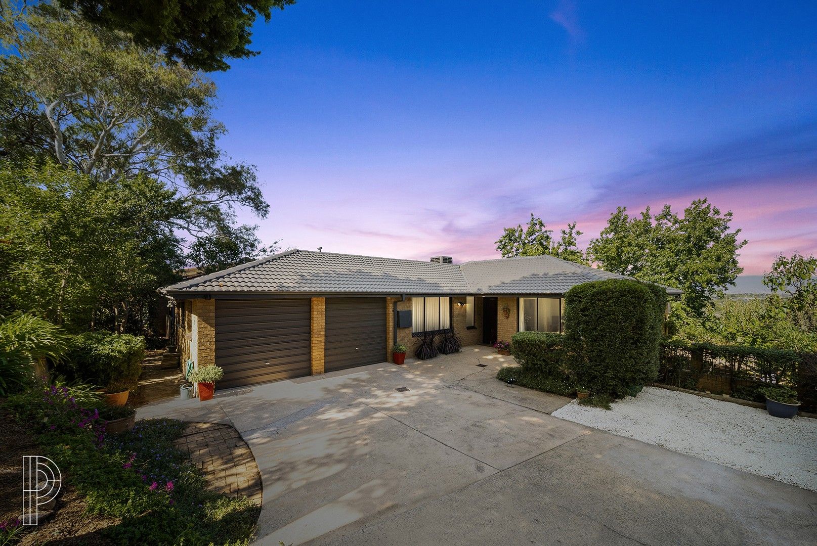24 Barrett Street, Macgregor ACT 2615 Domain