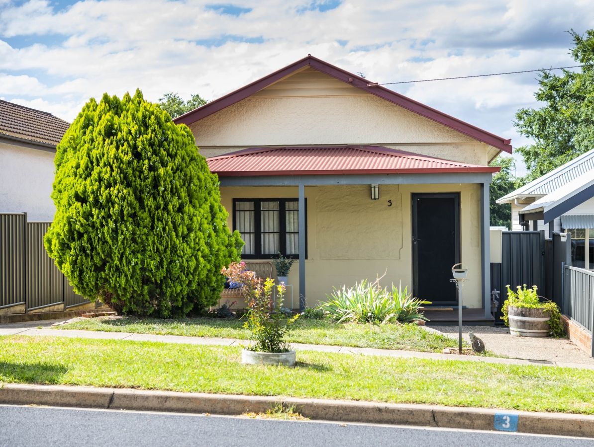 3 Hobbs Street, Queanbeyan NSW 2620, Image 0