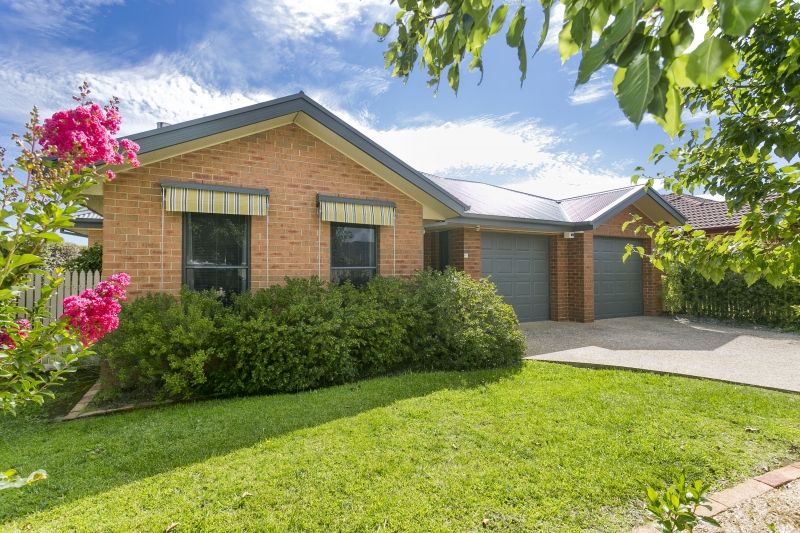 44 Stonehaven Circuit, Queanbeyan East NSW 2620, Image 0