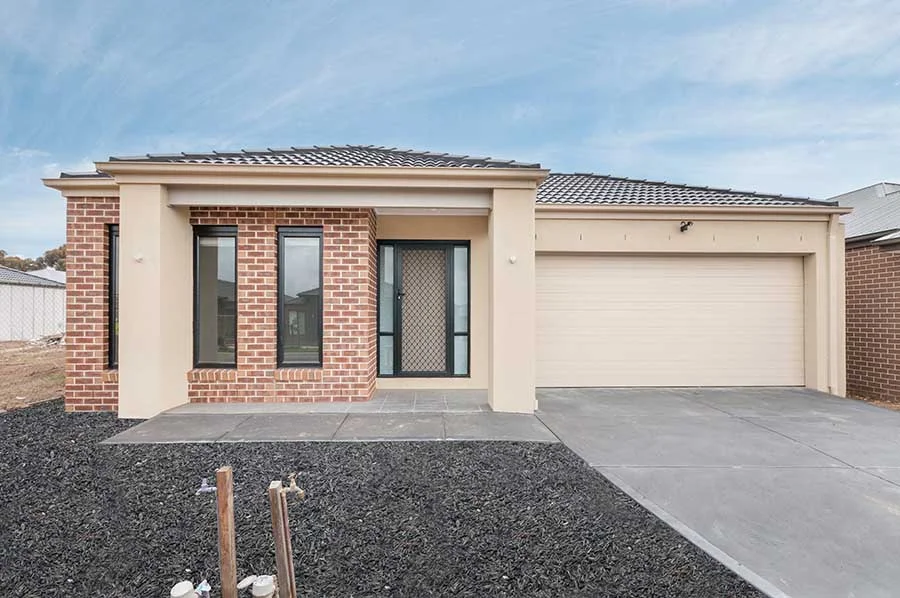 11 Yarradale Drive, Mickleham VIC 3064