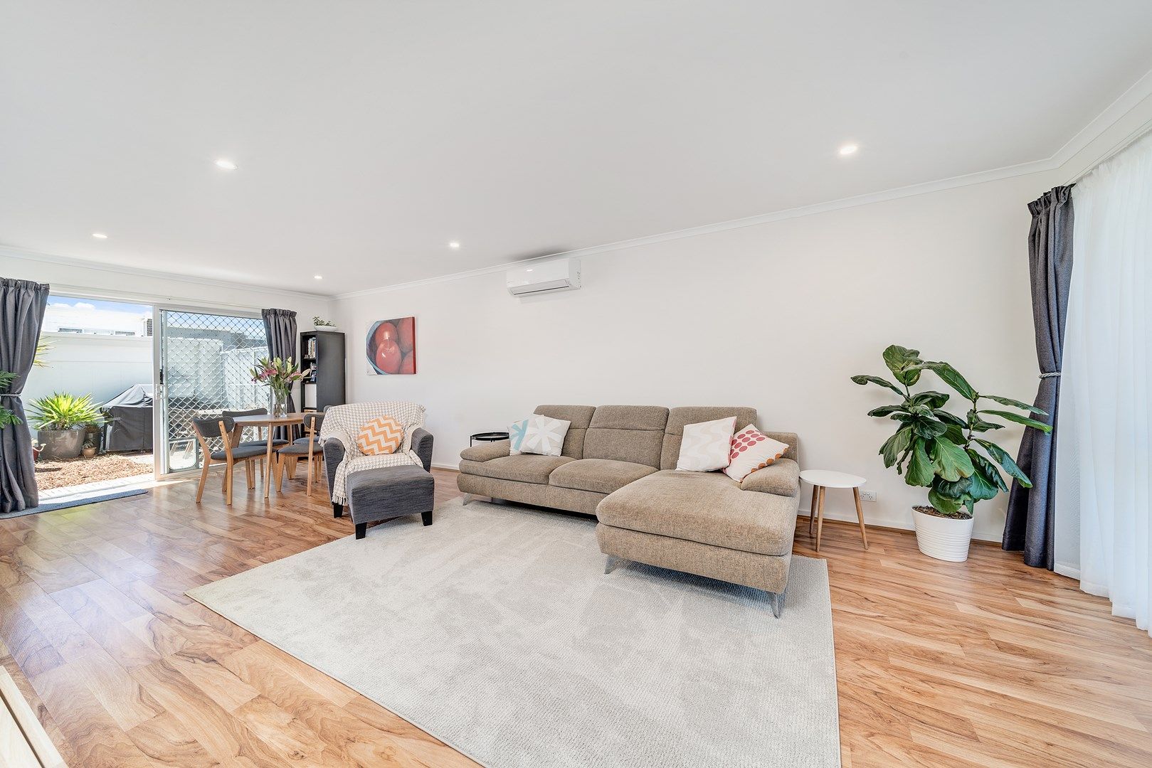 26/11 Castan Street, Coombs ACT 2611, Image 0