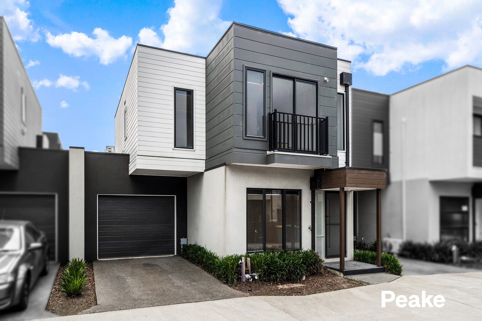 2/12 Sturt Court Officer VIC 3809 Domain