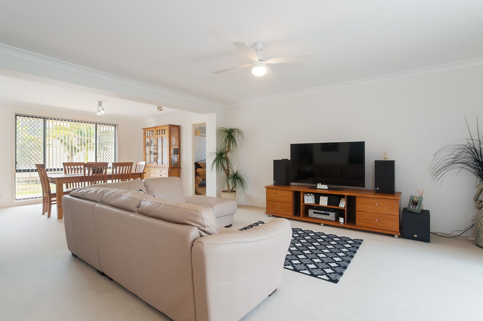 36 Green Point Drive, Belmont NSW 2280, Image 1