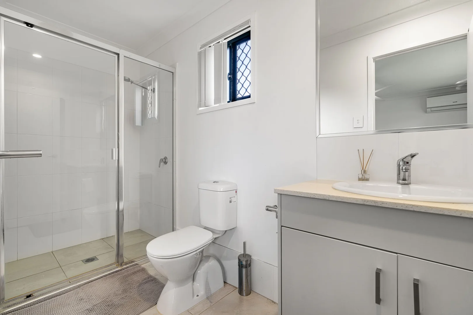 Additional image 10 of 1/55 Fedrick Street, Boronia Heights QLD 4124