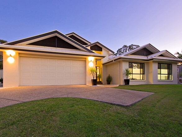 23 Montalcino Place, Bridgeman Downs QLD 4035