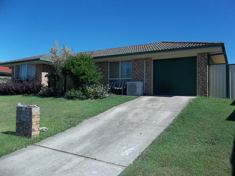 4 bedrooms House in 23 Wallace Street CRESTMEAD QLD, 4132