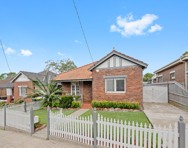 55 Russell Street, Russell Lea NSW 2046