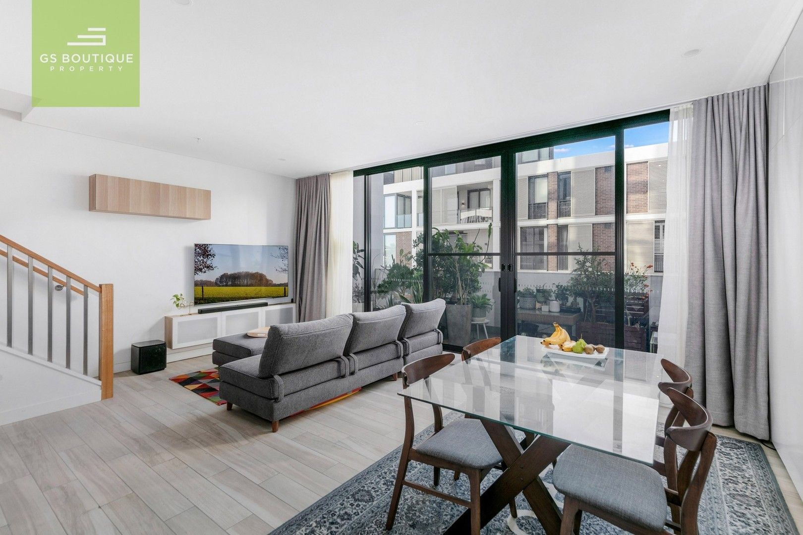 2 bedrooms Apartment / Unit / Flat in 213/17 Chisholm Street WOLLI CREEK NSW, 2205
