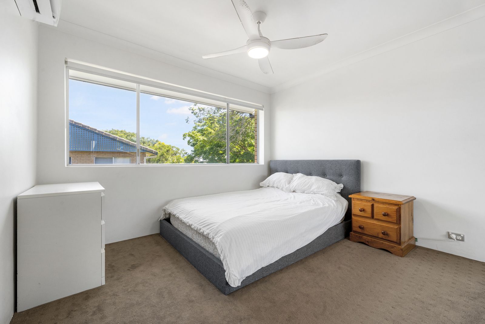 2 bedrooms Apartment / Unit / Flat in 4/9 Denham Street CLAYFIELD QLD, 4011
