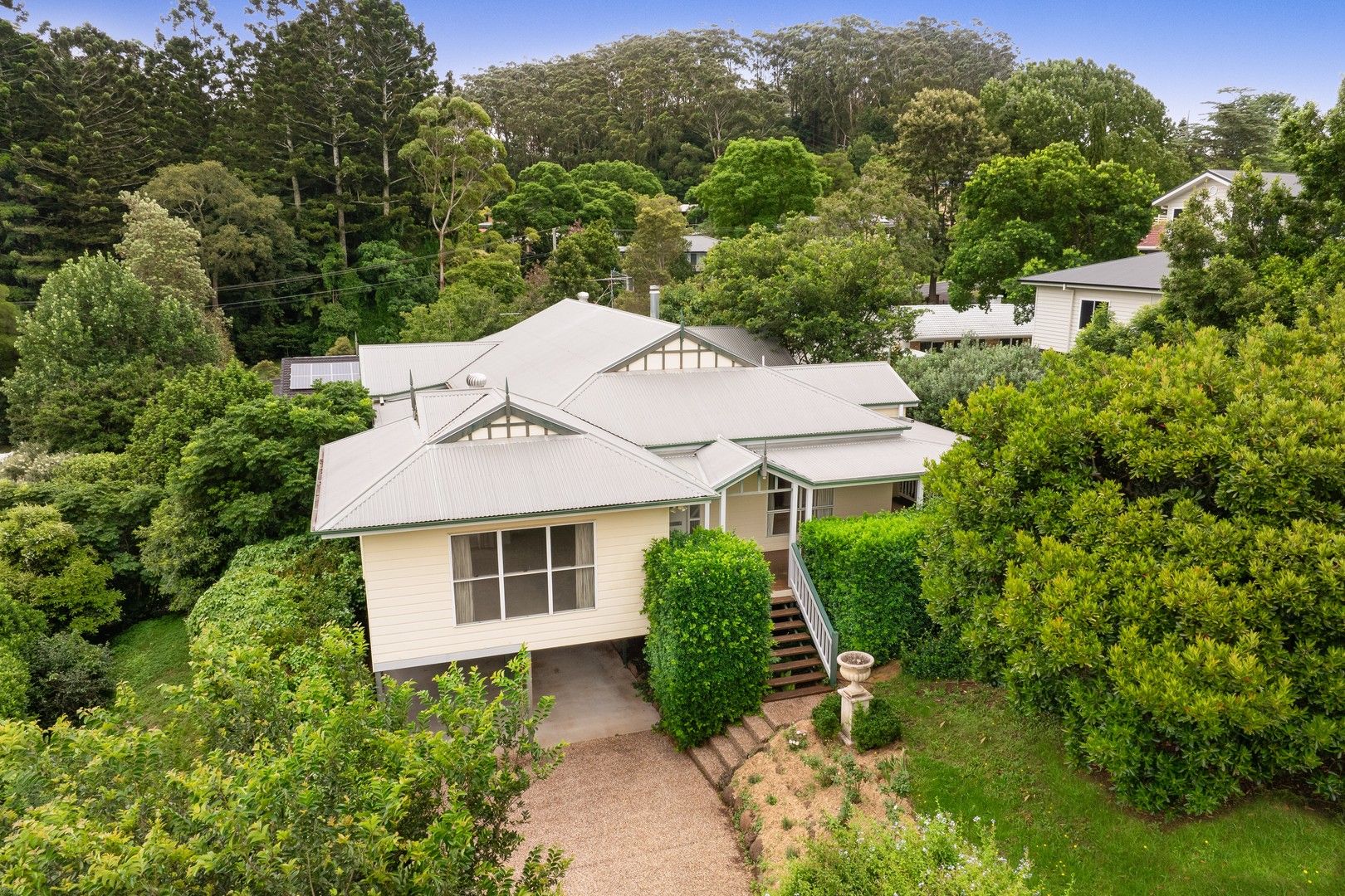 4 bedrooms House in 2/46A MacKenzie Street MOUNT LOFTY QLD, 4350