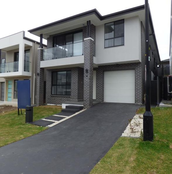 4 bedrooms House in Kewney Street BOX HILL NSW, 2765