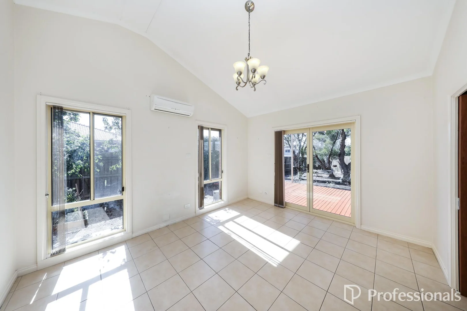 Additional image 3 of 6 Emerald Court, Harkness VIC 3337