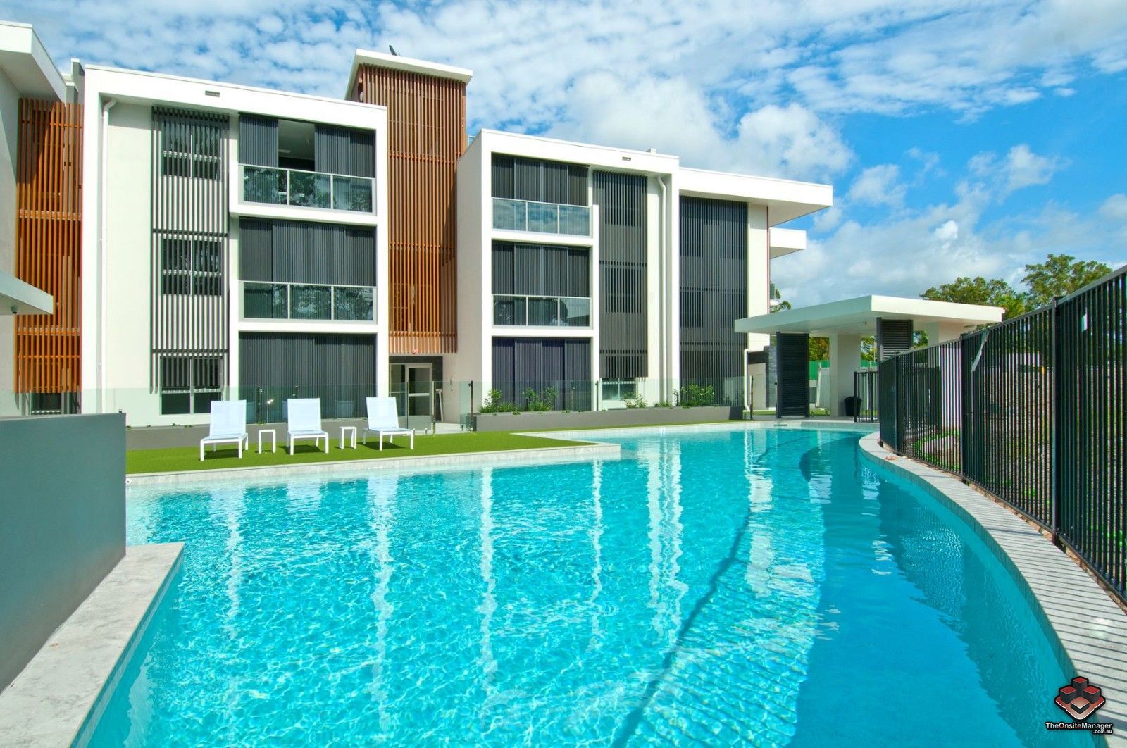 2 bedrooms Apartment / Unit / Flat in ID:21109050/30 Careel Close HELENSVALE QLD, 4212