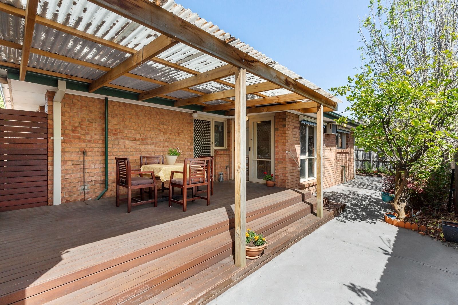 2/17 Central Avenue, Moorabbin VIC 3189 Villa For Rent 560 Domain