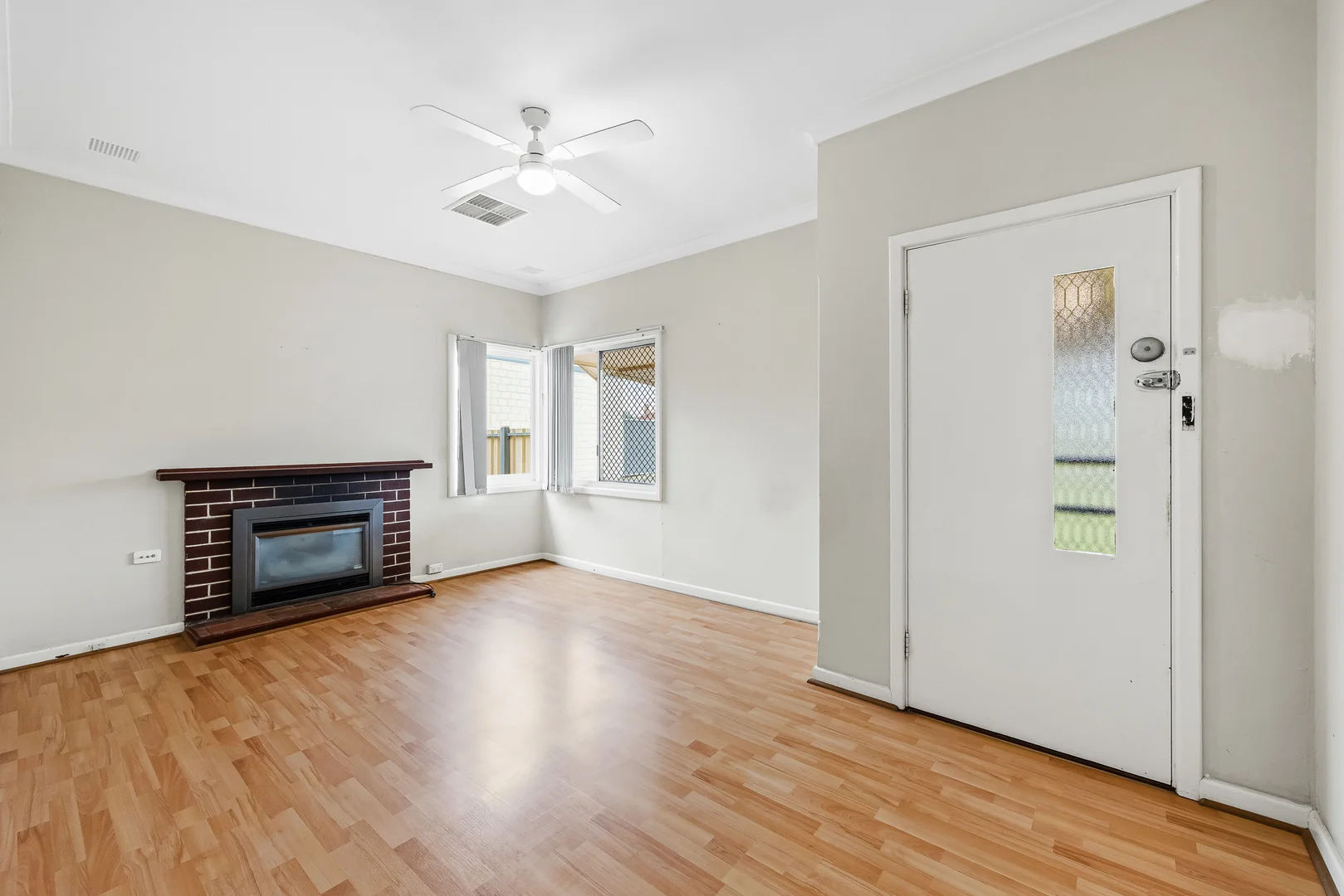 Additional image 16 of 203 Gabriel Street, Cloverdale WA 6105