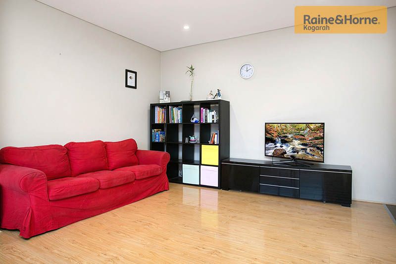 9/8 President Avenue, Kogarah NSW 2217, Image 2