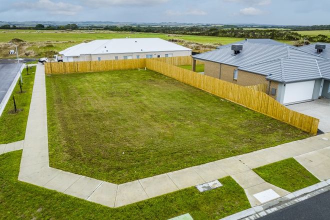 Picture of 9 Tussock Way, NORTH WONTHAGGI VIC 3995