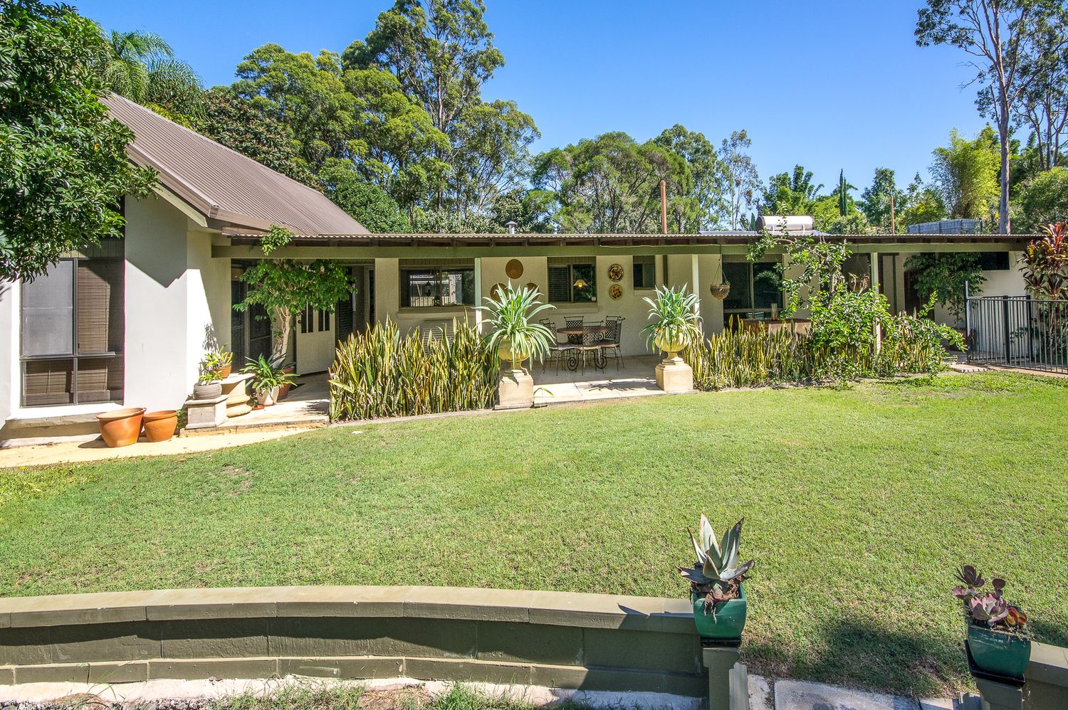 33 Castle Hill Drive South, Gaven QLD 4211, Image 1