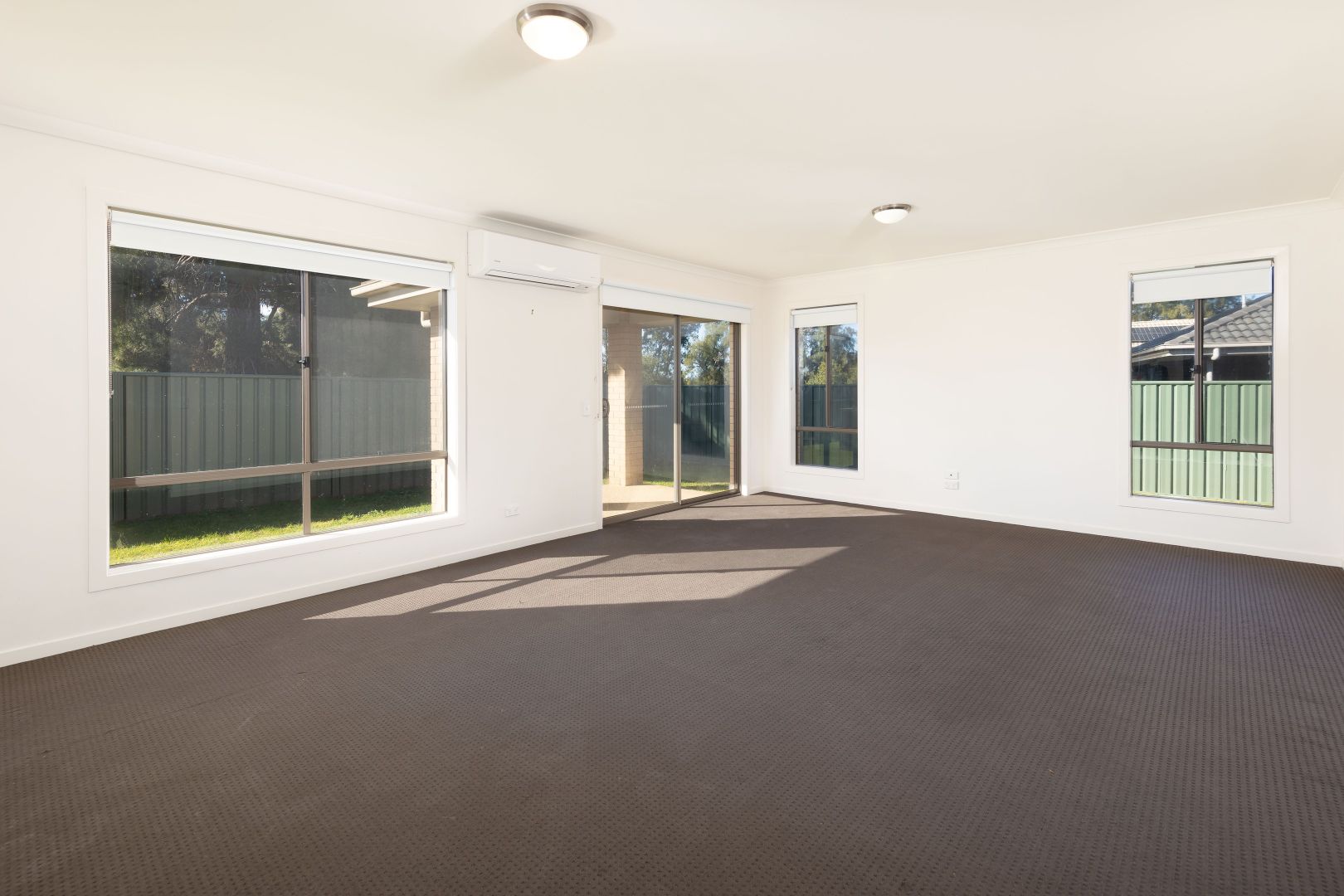 73 Featherstone Avenue, Glenroy NSW 2640, Image 1