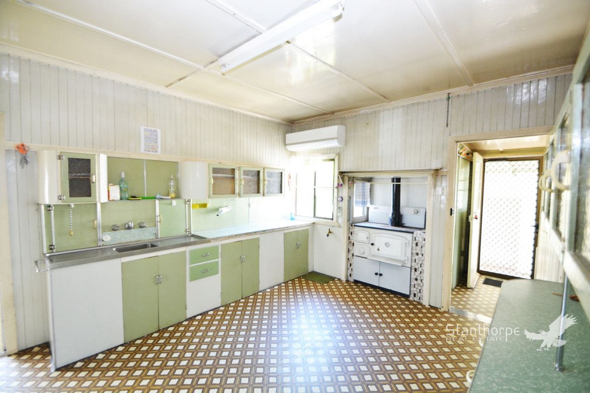 107 Amosfield Road, Stanthorpe QLD 4380, Image 2