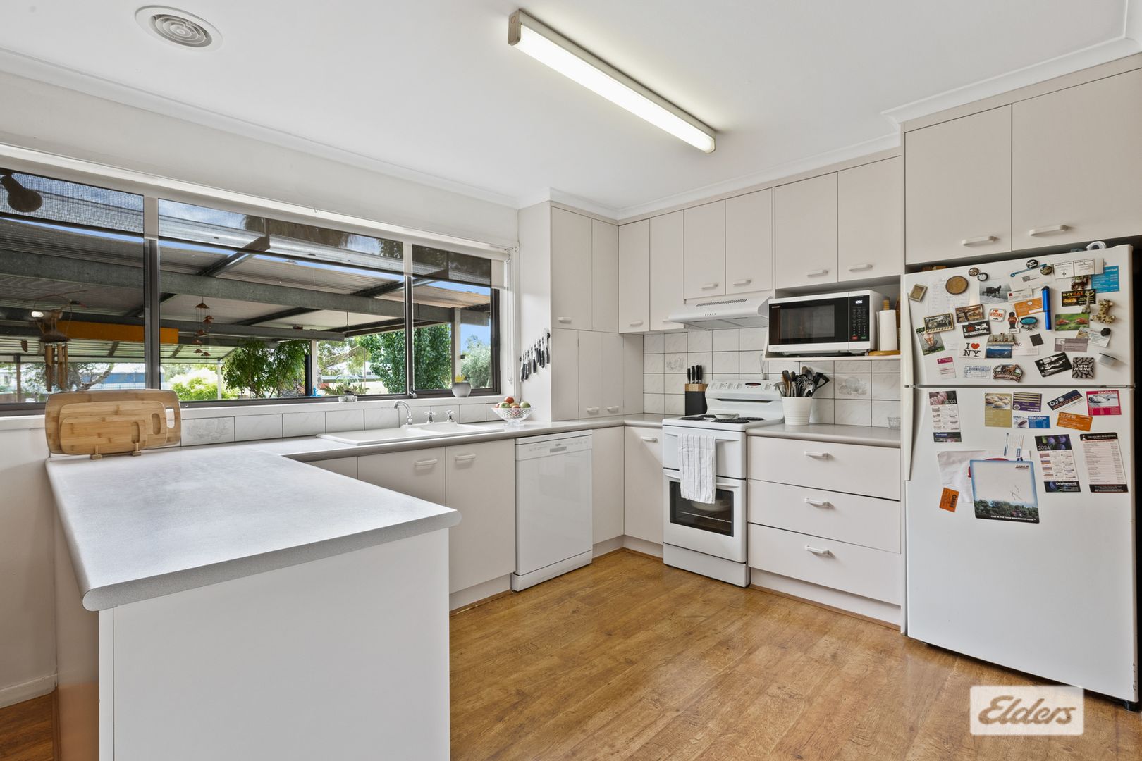 15 Pell Street, Howlong NSW 2643, Image 1