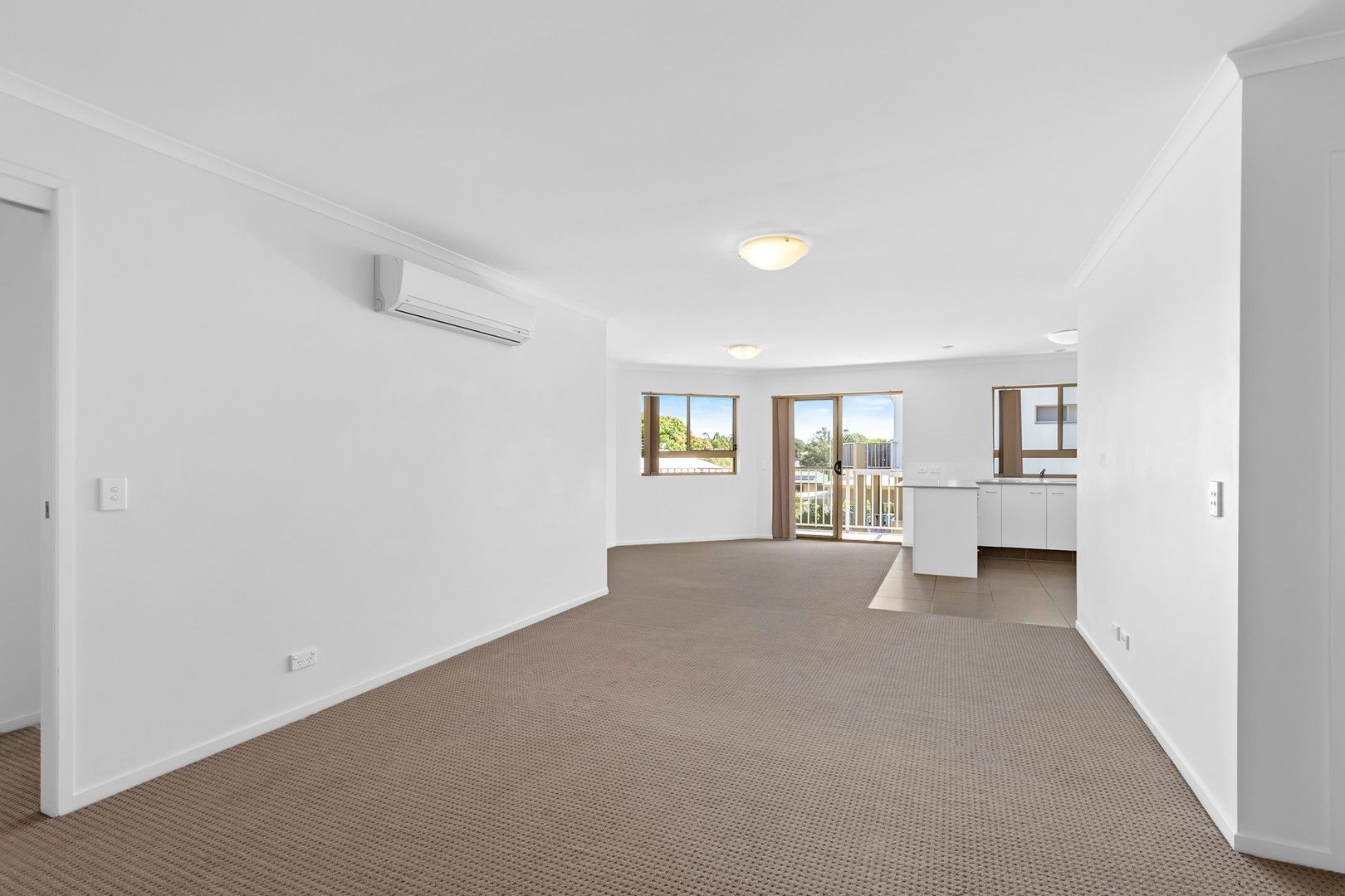 2 bedrooms Apartment / Unit / Flat in 37/1-11 Gona Street BEENLEIGH QLD, 4207