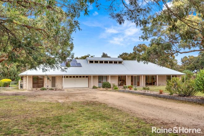 Picture of 84 Amess Road, RIDDELLS CREEK VIC 3431