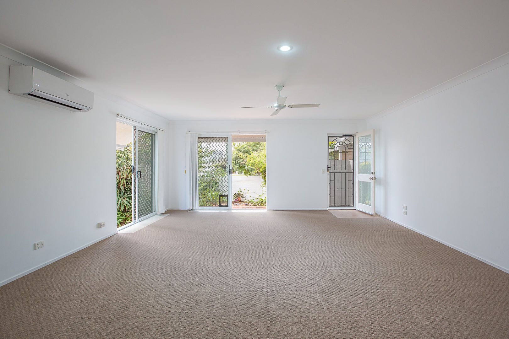 2/30 Birt Avenue, Surfers Paradise QLD 4217, Image 2