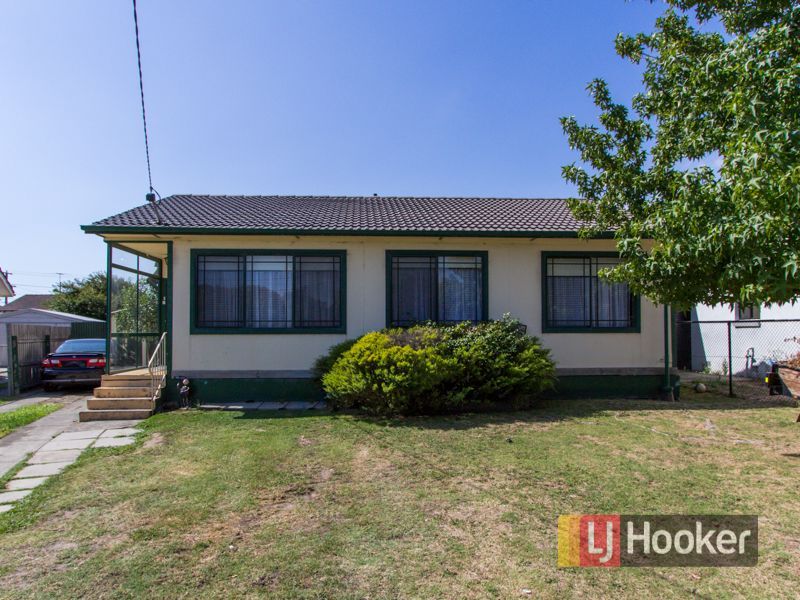 9 Camphor Court, DOVETON VIC 3177, Image 1