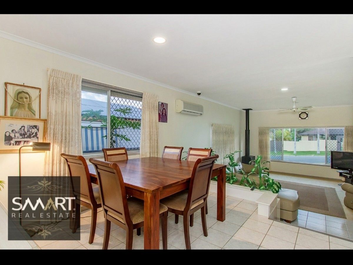 33 Inveray Avenue, Benowa Waters QLD 4217, Image 1