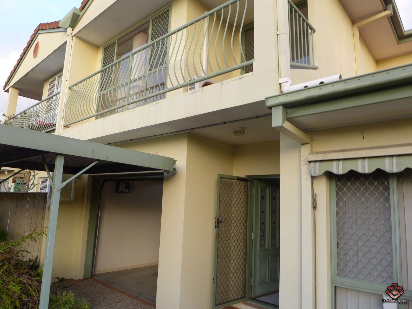 ID21116873/34 Markham Avenue, Runaway Bay QLD 4216 Townhouse For