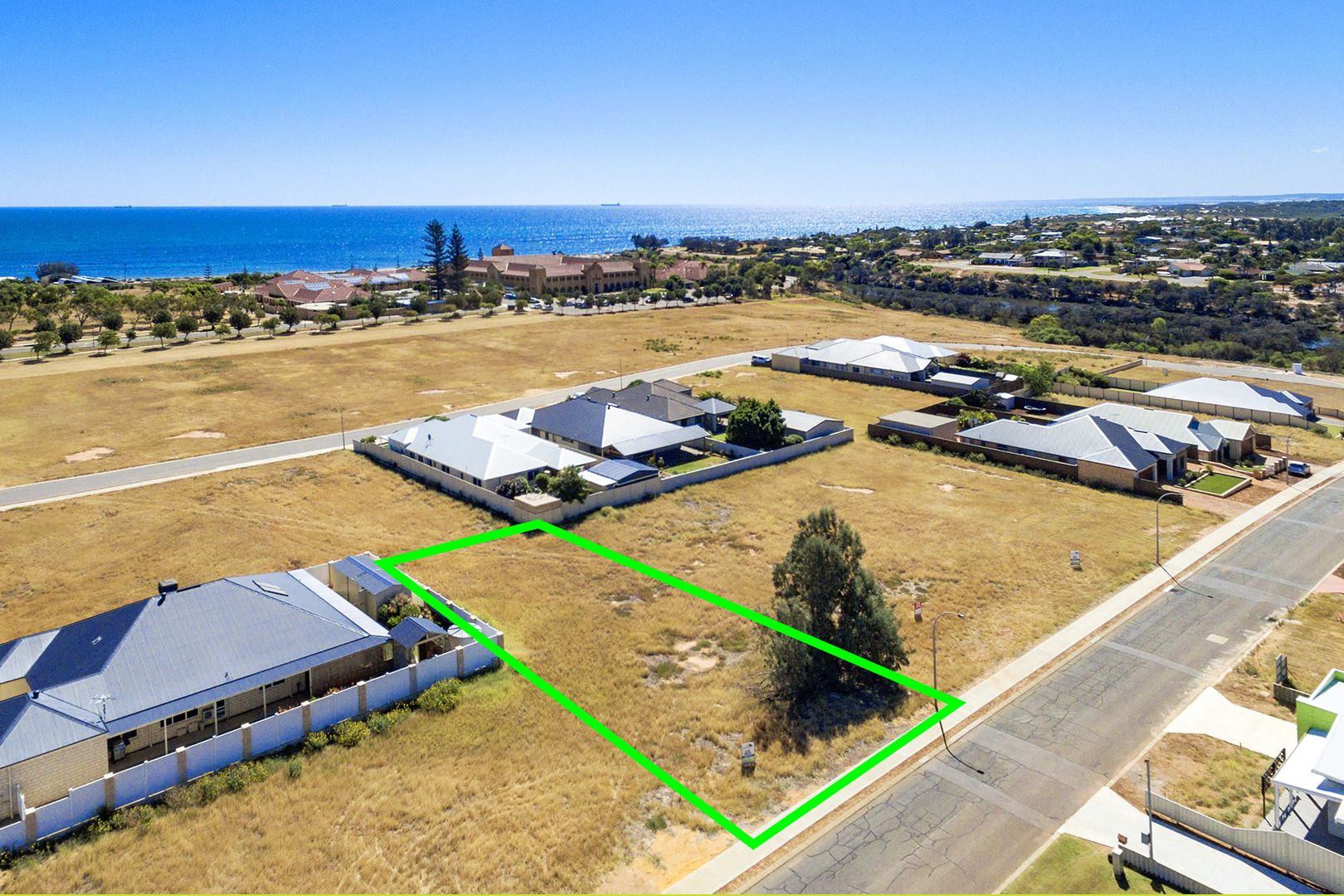 49 Charles Street, Bluff Point WA 6530, Image 2