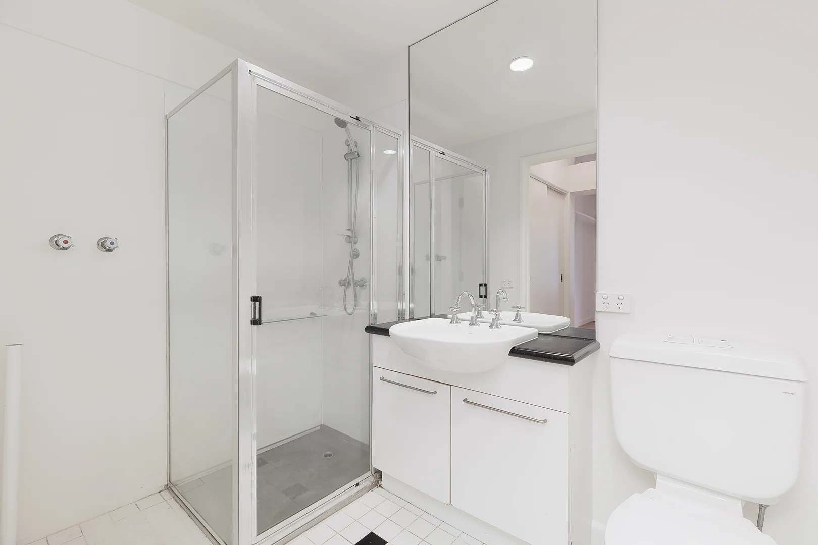 Additional image 7 of 6/201 Wellington Parade South, East Melbourne VIC 3002