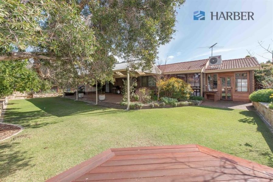 6 Woodford Wells Way, Kingsley WA 6026, Image 0