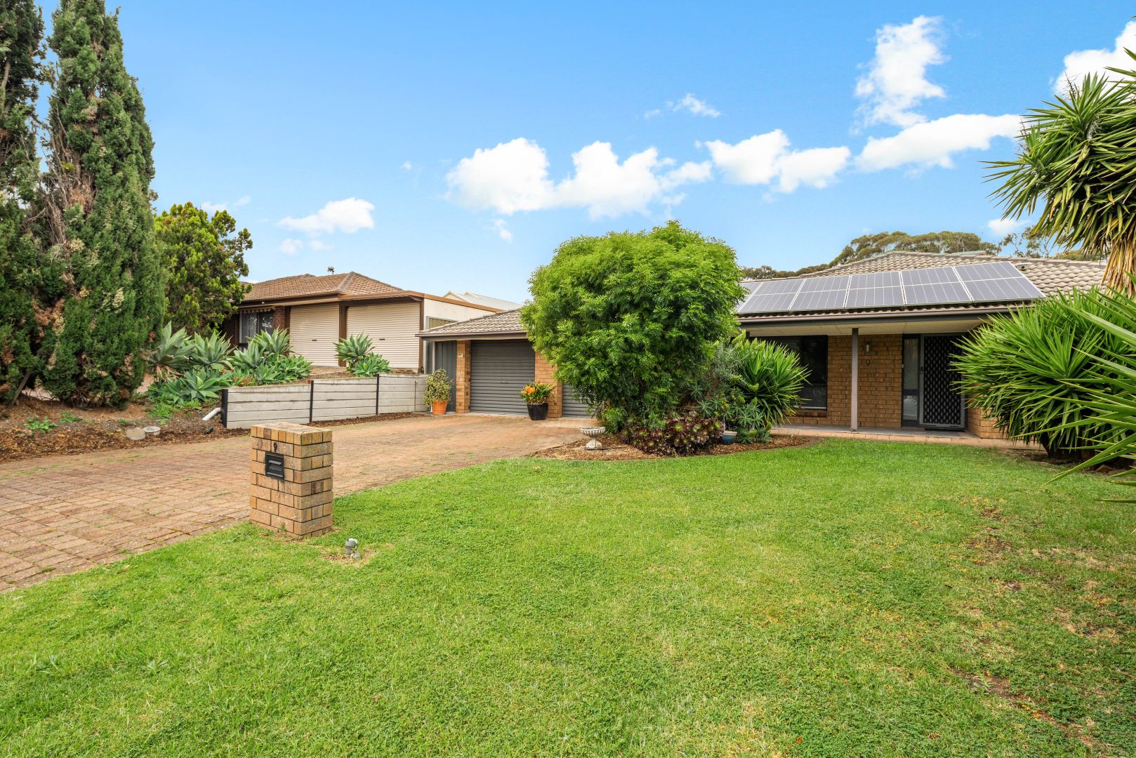 9 Hazelwood Court, Morphett Vale SA 5162, Image 2