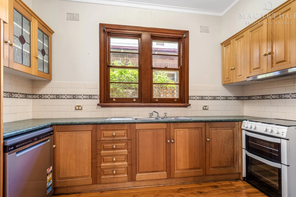 23 Trevor Street, Turvey Park NSW 2650