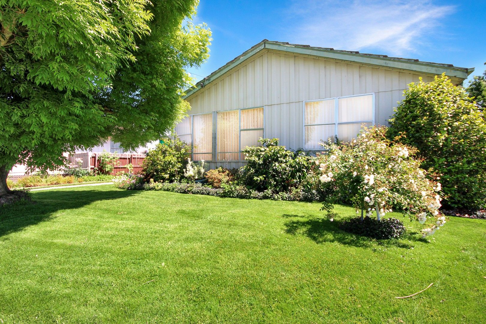 3 bedrooms House in 13 Puls Place HORSHAM VIC, 3400