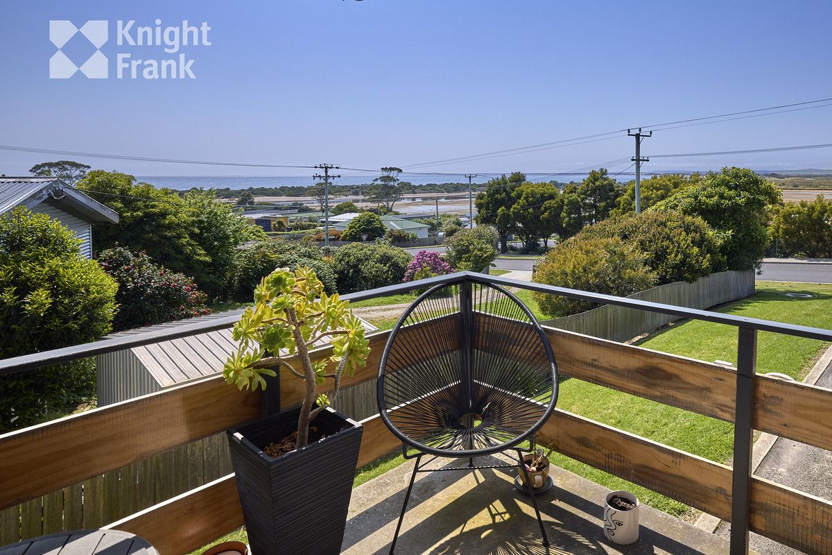 24 Elizabeth Street, Bridport TAS 7262, Image 2