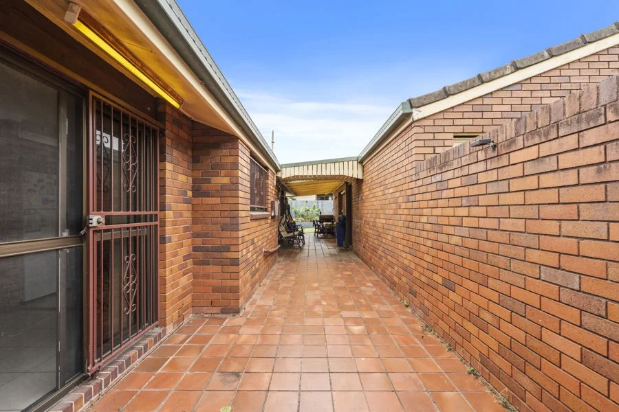 Additional image 11 of 67 Bedivere Street, Carindale QLD 4152