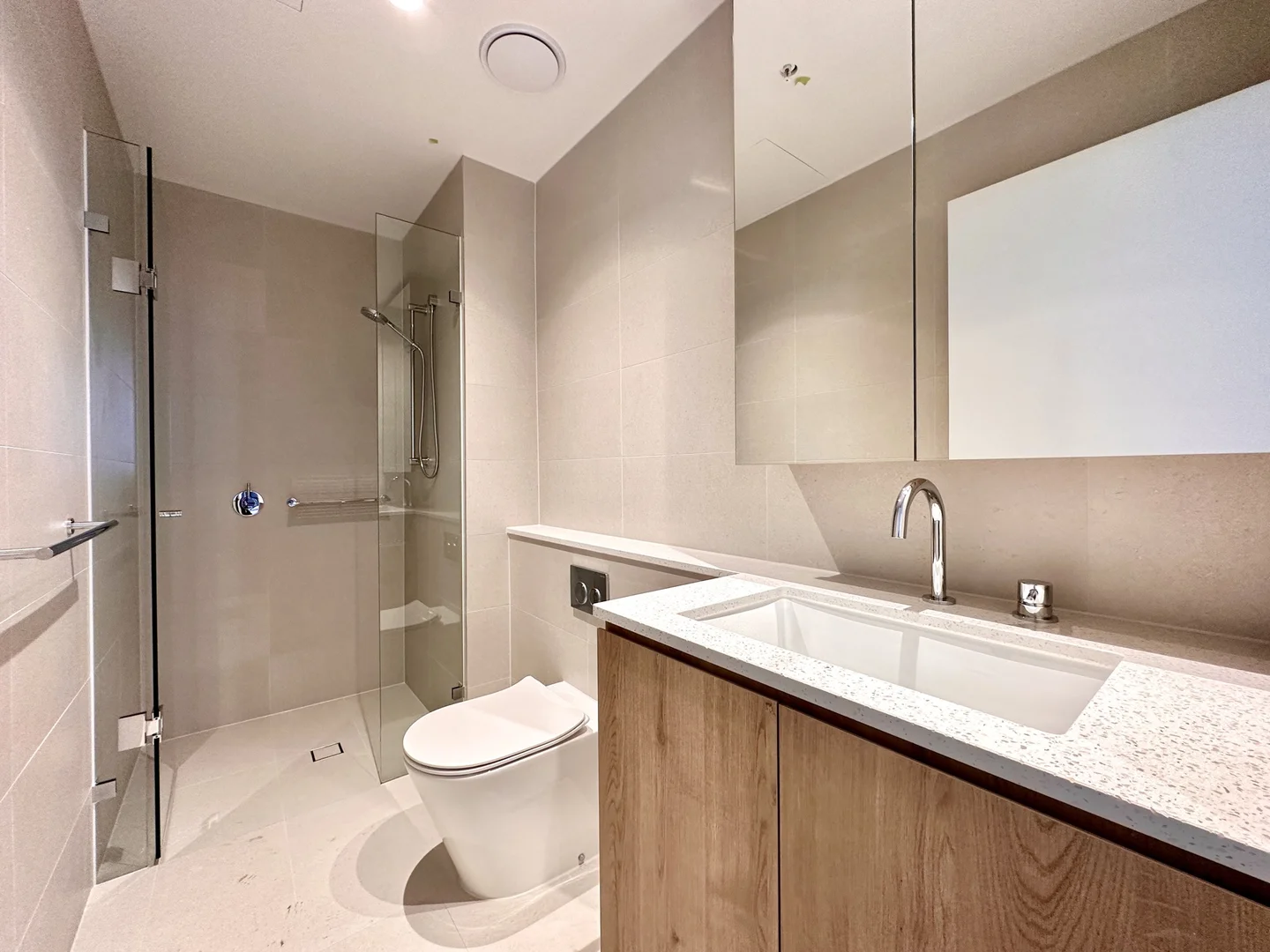 Additional image 11 of 2B2B/259 Normanby Road, Southbank VIC 3006