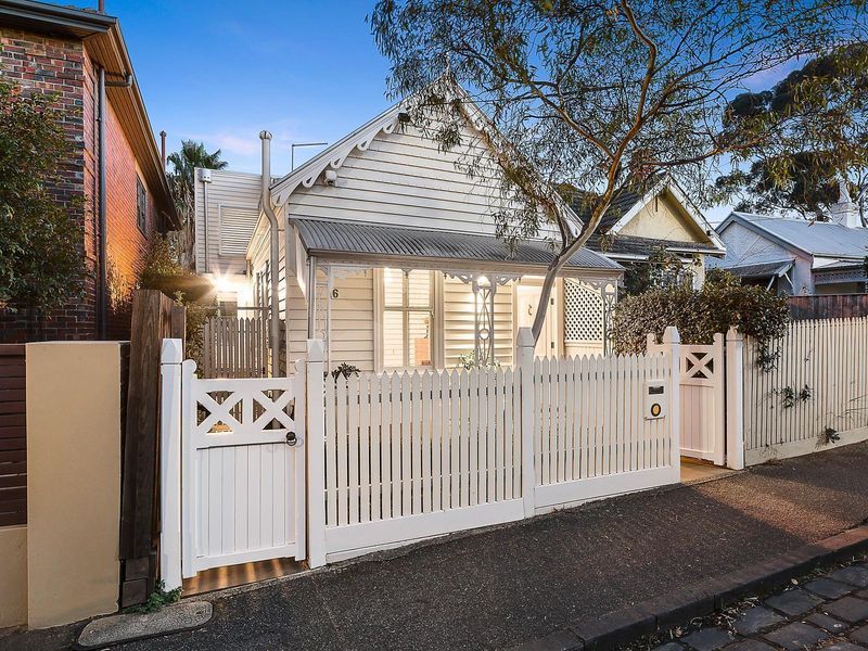 16 Neptune Street, St Kilda VIC 3182, Image 0