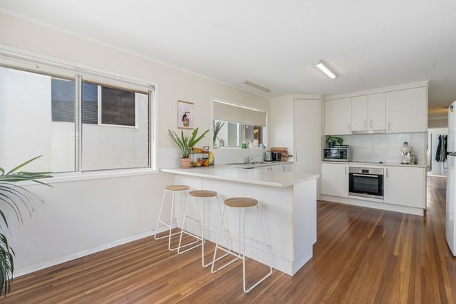 9 Seagull Avenue Mermaid Beach 4218 - Image 4