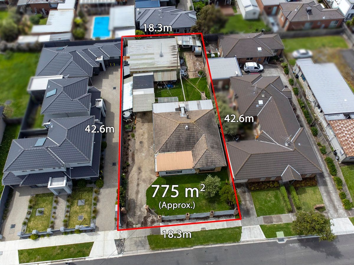 28 Waratah Avenue, Tullamarine VIC 3043, Image 0